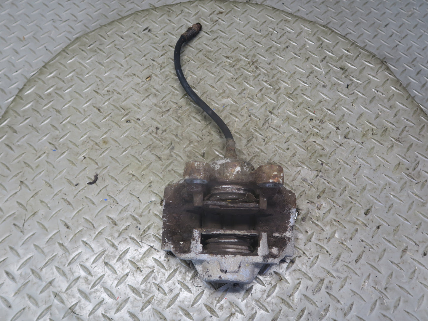 94-99 Mercedes W140 S500 Set of 2 Rear Left & Right Brake Caliper OEM