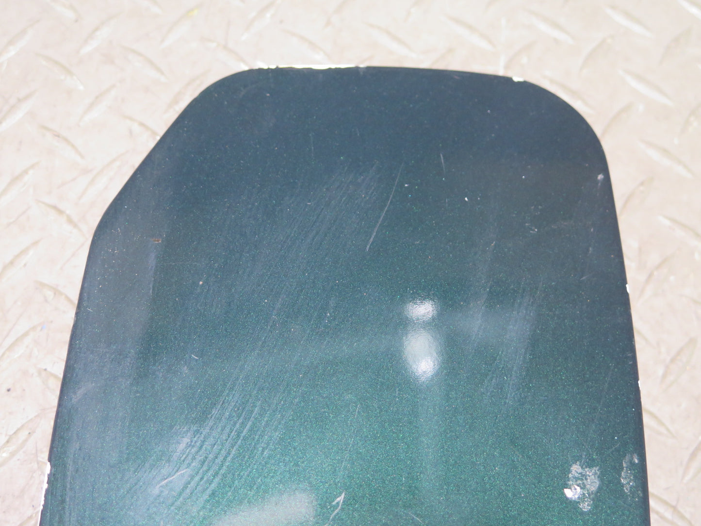 1996-1997 Lexus FZJ80L LX450 Fuel Tank Filler Door Lid Cover