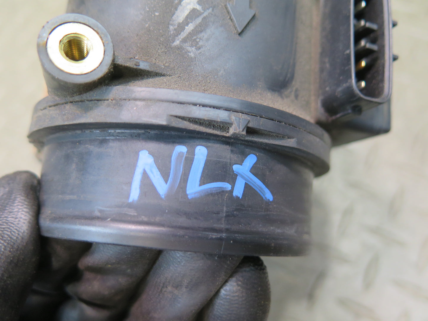 1996-1997 Lexus FZJ80L LX450 Mass Air Flow Meter MAF Sensor 22250-66050