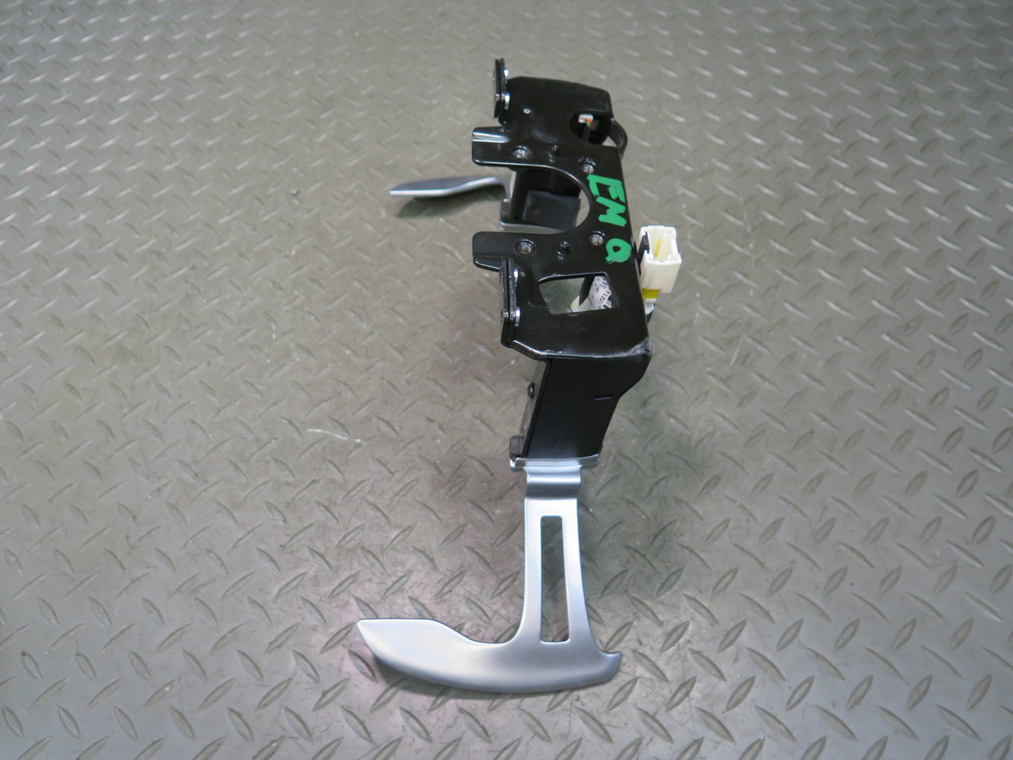 2014-2021 Maserati Quattroporte M156 Steering Wheel Paddle Shifters Silver