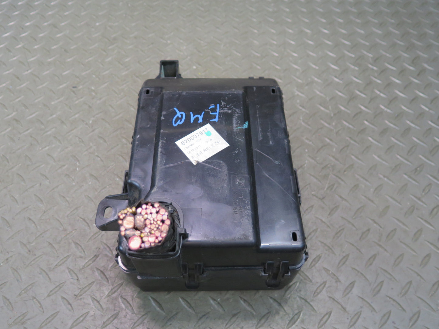2017-2021 Maserati Quattroporte SQ4 M156 Under Hood Fuse Relay Junction Box