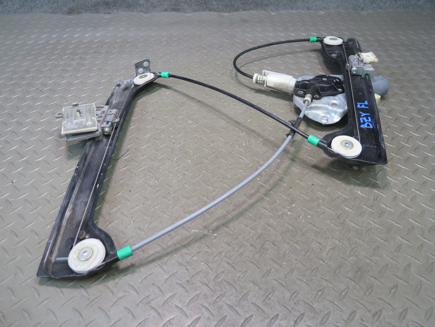 03-08 BMW E86 E85 Z4 Left Driver Door Window Regulator w Motor 7013753 OEM
