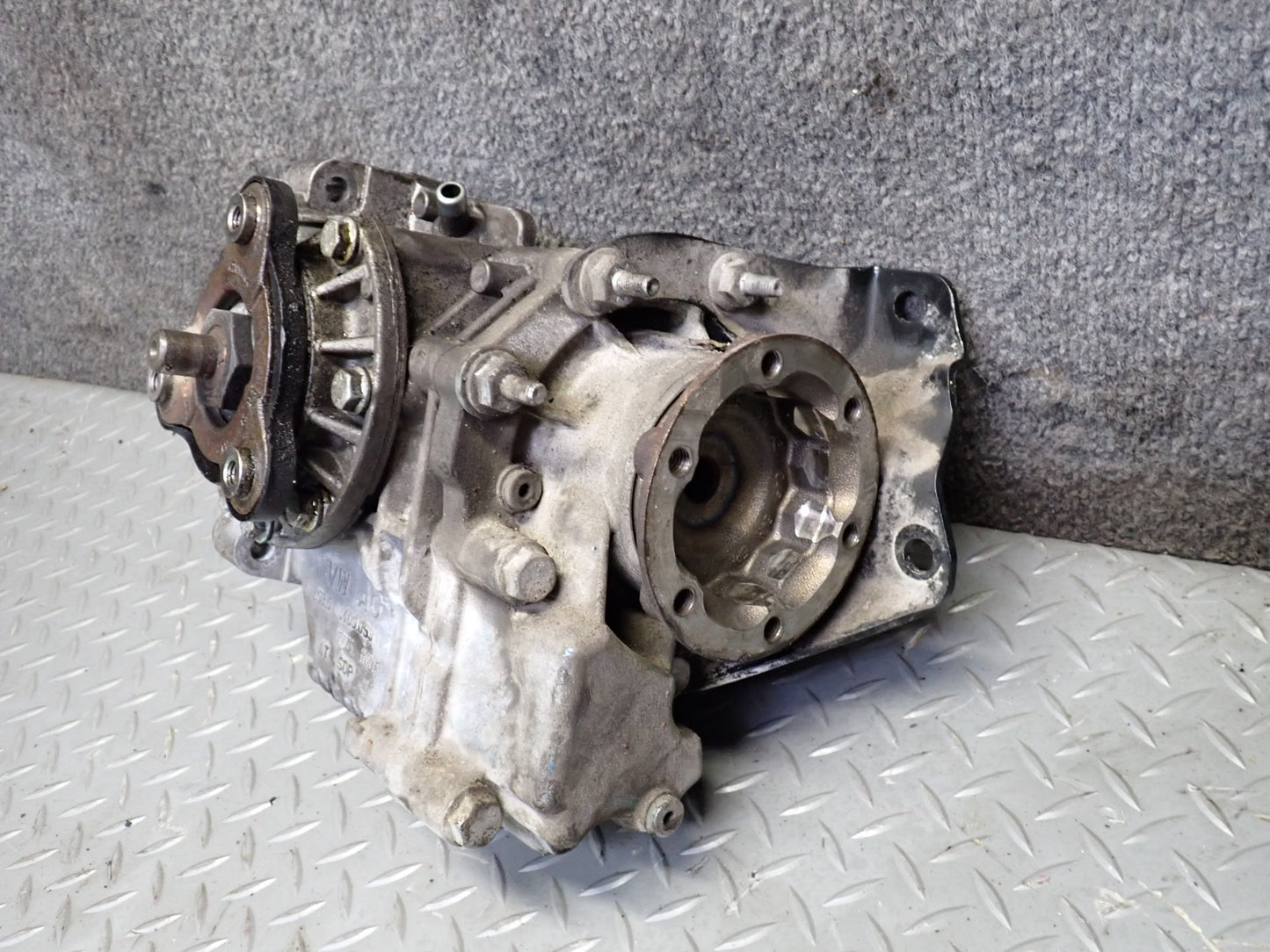 09-15 Audi TT S 8J Quattro AWD Transfer Case Box 116K Miles 0AV409053 OEM