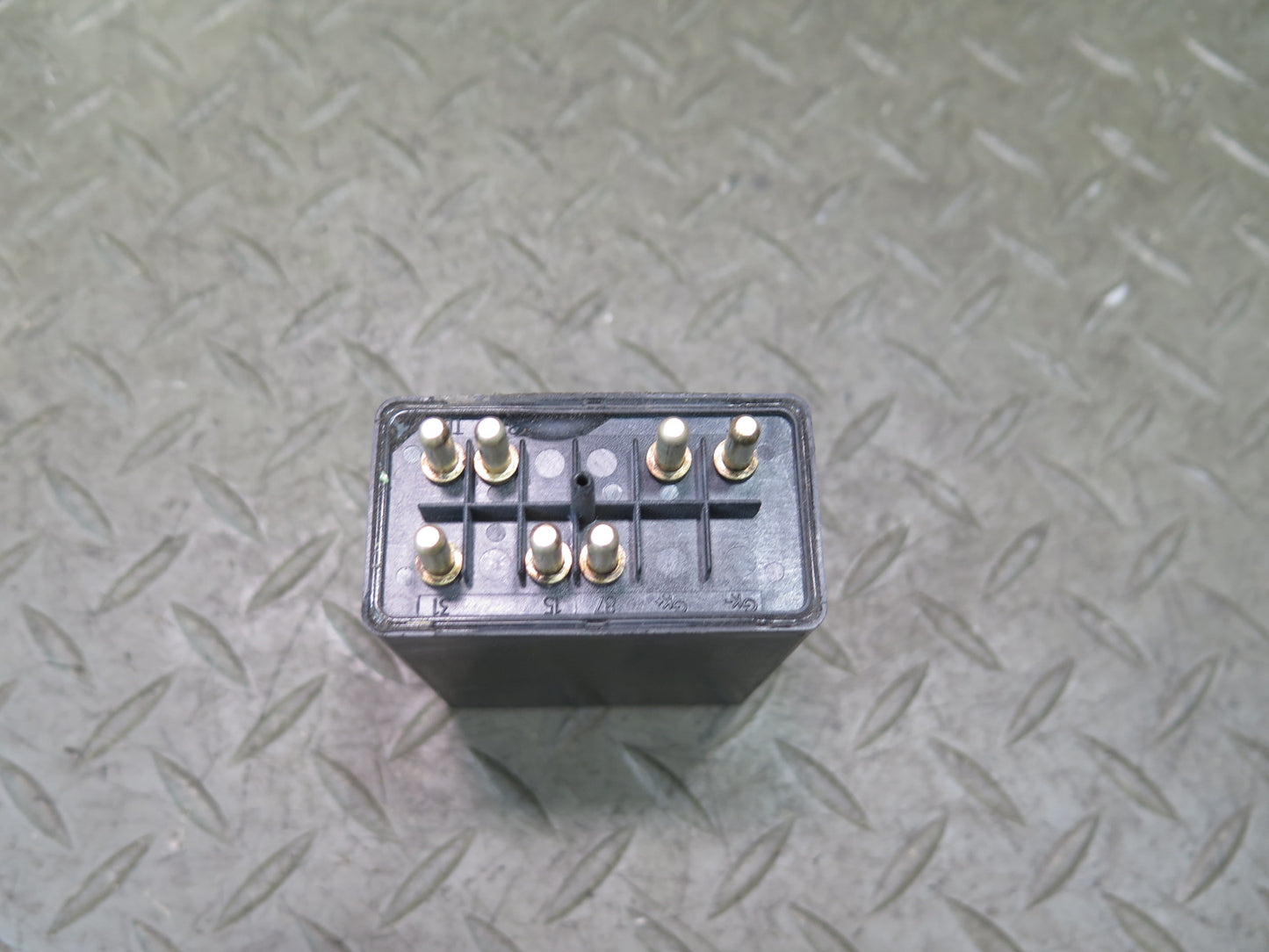 86-89 Mercedes R107 560SL A/C Air Condition Fuse Relay Module 0025451805 OEM