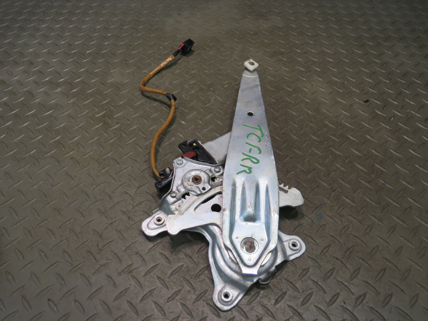 99-01 Toyota Crown JZS175 Rear Right Door Window Regulator w Motor OEM