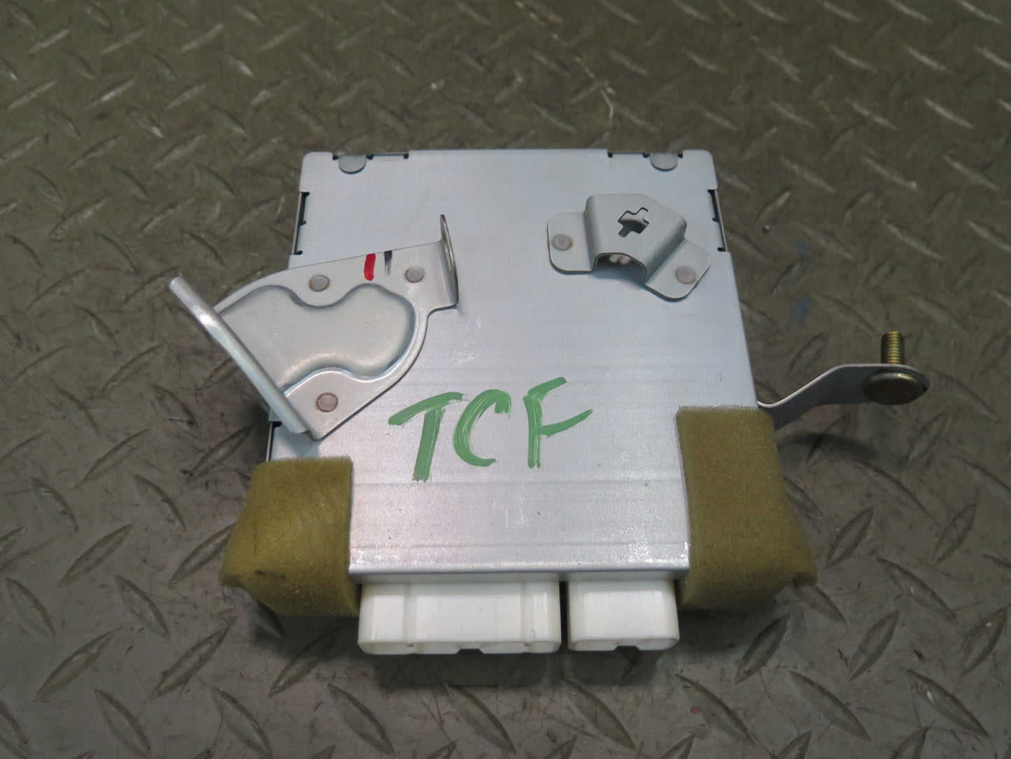 00-01 Toyota Crown JZS175 Steering Column Tilt & Telescopic Control Module OEM