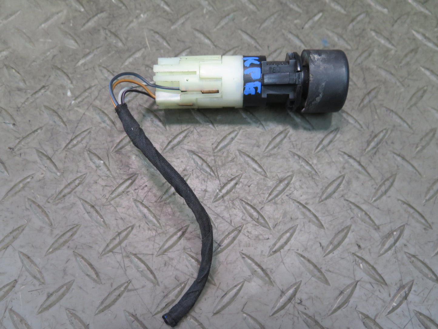 1984-1991 Porsche 928 Fog Light Lamp Button Switch 92861311100