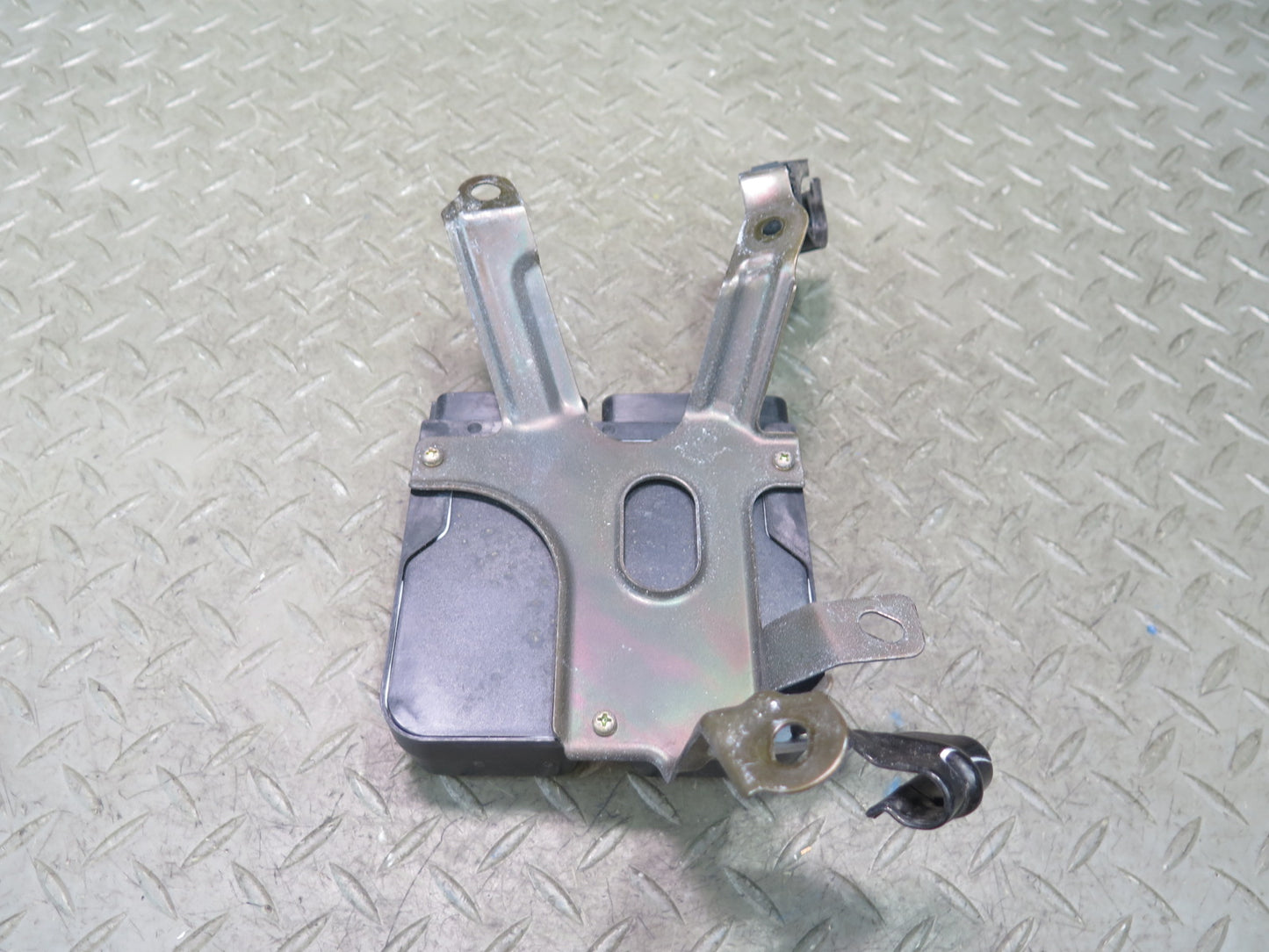 99-01 Toyota Crown JZS175 2JZFSE Fuel Driver Injector Control Module Unit OEM