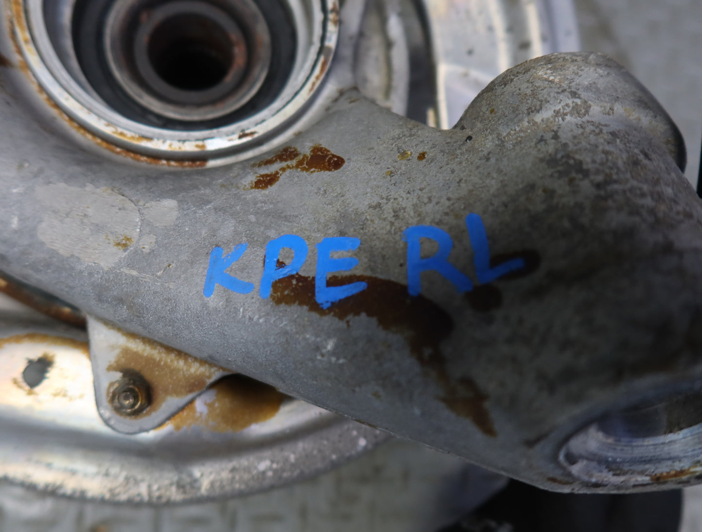 1984-1986 Porsche 928 S Rear Left Spindle Knuckle Wheel Hub Bearing 9283312193R