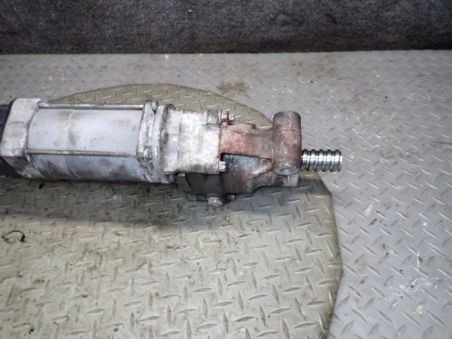 13-20 Mercedes R231 SL550 Power Steering Rack & Pinion OEM