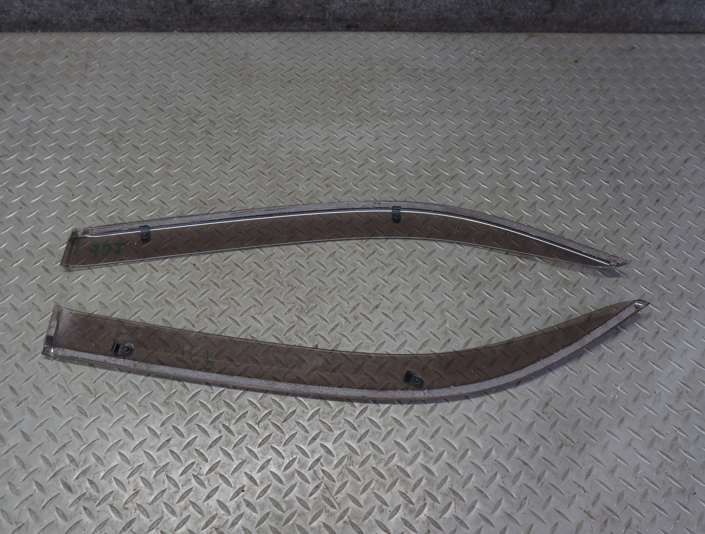 99-01 Toyota Crown JZS175 Set of 3 Front & Rear Door Window Visor Rain Guard OEM