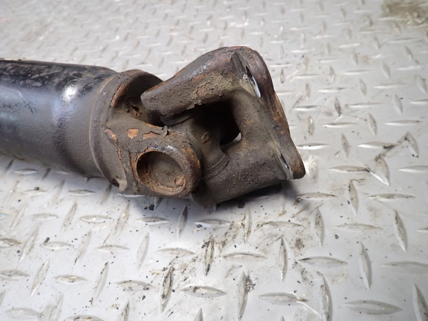 85-86 Nissan Z31 300ZX 2+0 NA M/T Drive Shaft Driveshaft OEM