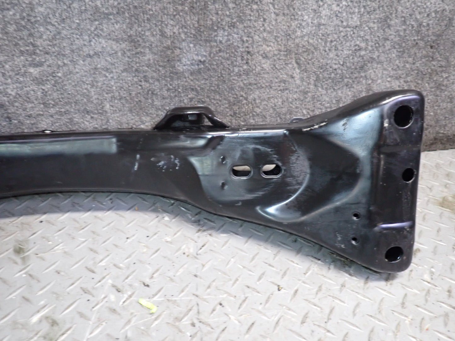 99-01 Toyota Crown JZS175 Front Suspension Subframe Crossmember Cradle 51K OEM