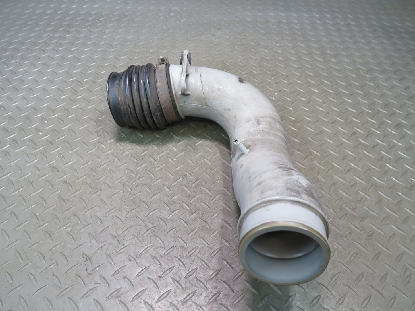 84-89 Nissan Z31 300ZX 3.0L VG30E NON Turbo Air Intake Hose Pipe Line OEM