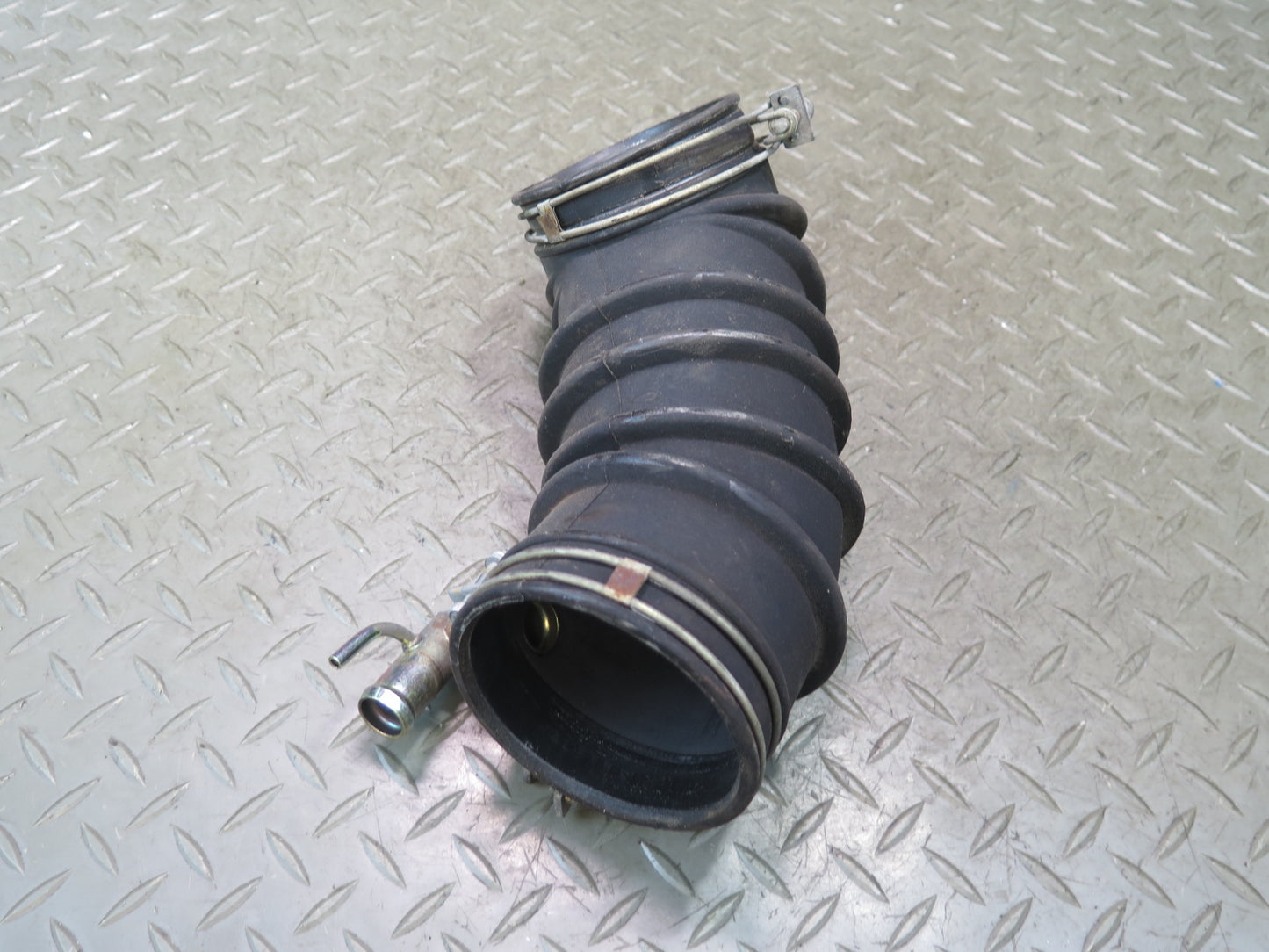 84-89 Nissan Z31 300ZX NON Turbo Air Intake Duct Tube OEM