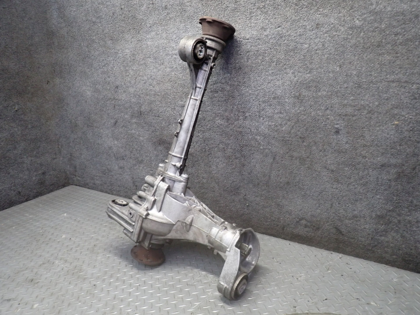 14-15 Audi 4L Q7 3.0L AWD AGT Front Differential Carrier OEM