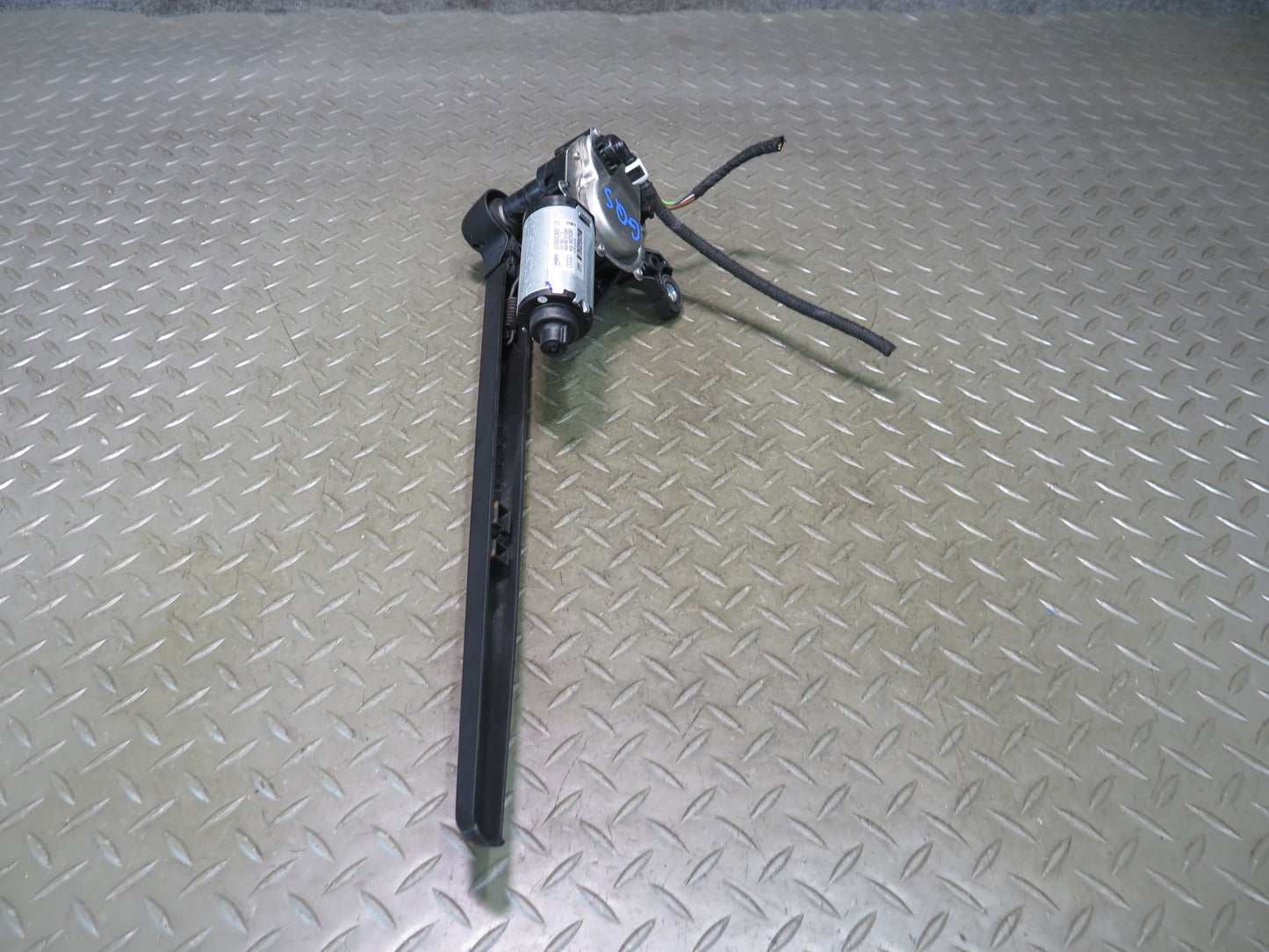 07-15 Audi 4L Q7 Rear Tailgate Liftgate Wiper Arm w Motor 8E9955711E OEM