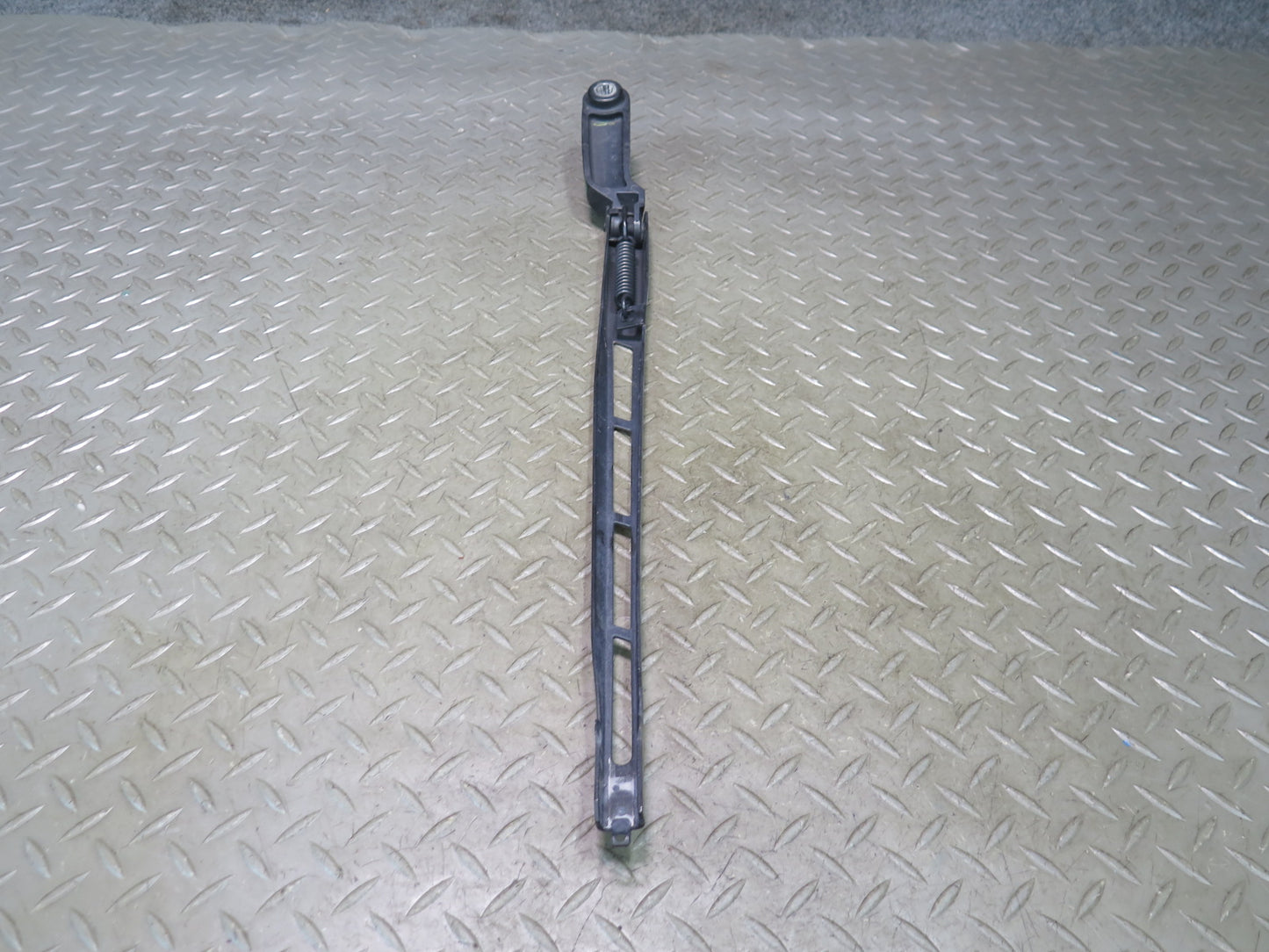 07-15 Audi 4L Q7 Set of 2 Front Left & Right Windshield Wiper Arm OEM