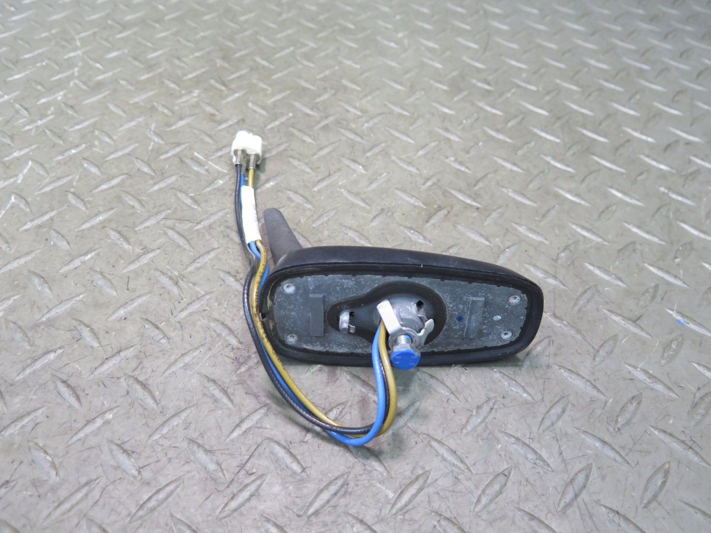 2005 Hummer H2 Roof Exterior GPS Satellite Antenna