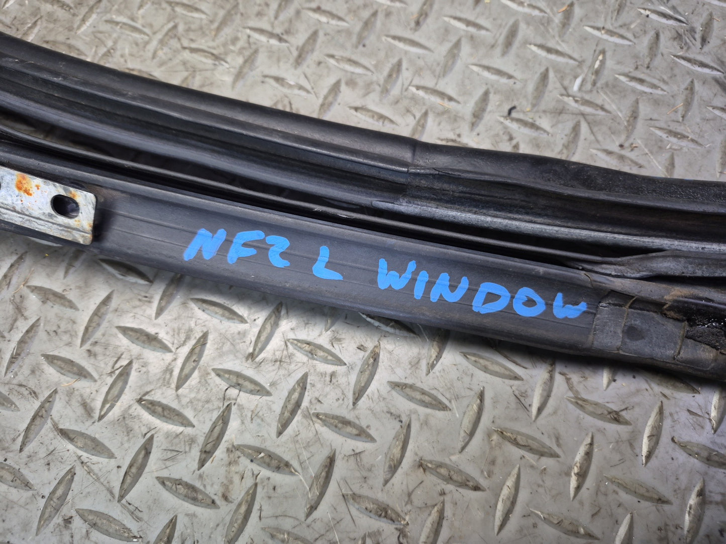 84-86 Nissan Z31 300ZX 2+0 Set of 2 Door Weatherstrip Rubber Seal OEM