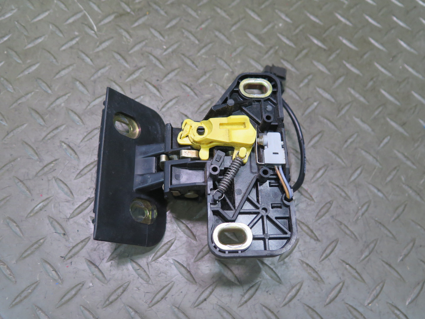 94-02 Mercedes R129 SL500 SL600 Rear Trunk Lock Latch OEM