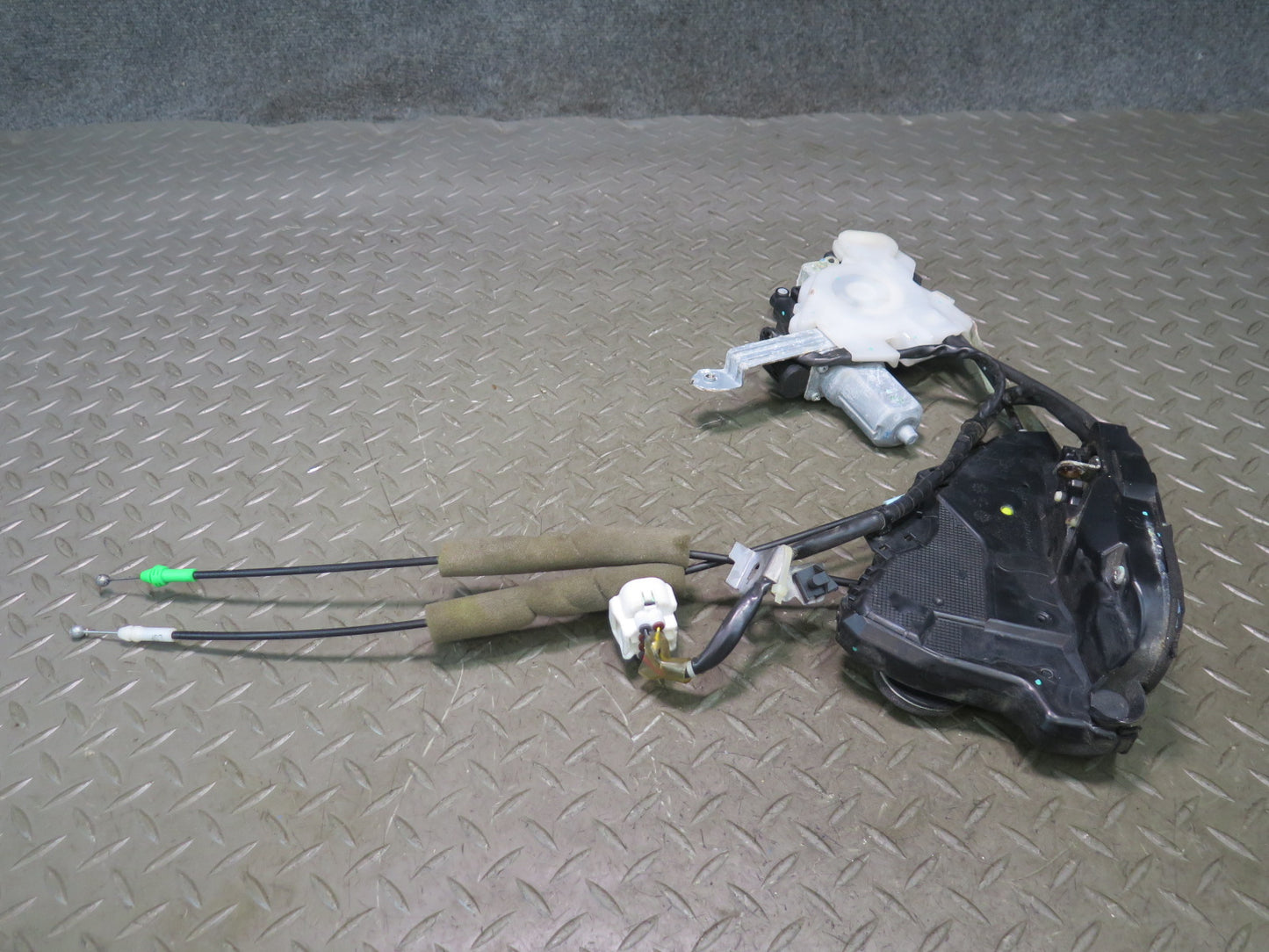 07-09 Lexus LS600h LS460 Front Right Door Lock Latch Actuator Easy Close OEM