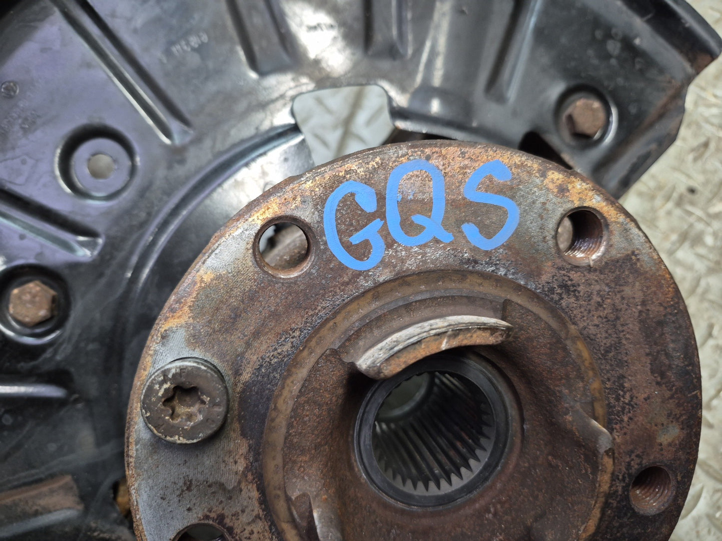 11-15 Audi 4L Q7 3.0L AWD Front Right Spindle Knuckle Wheel Hub 7P6407246A OEM