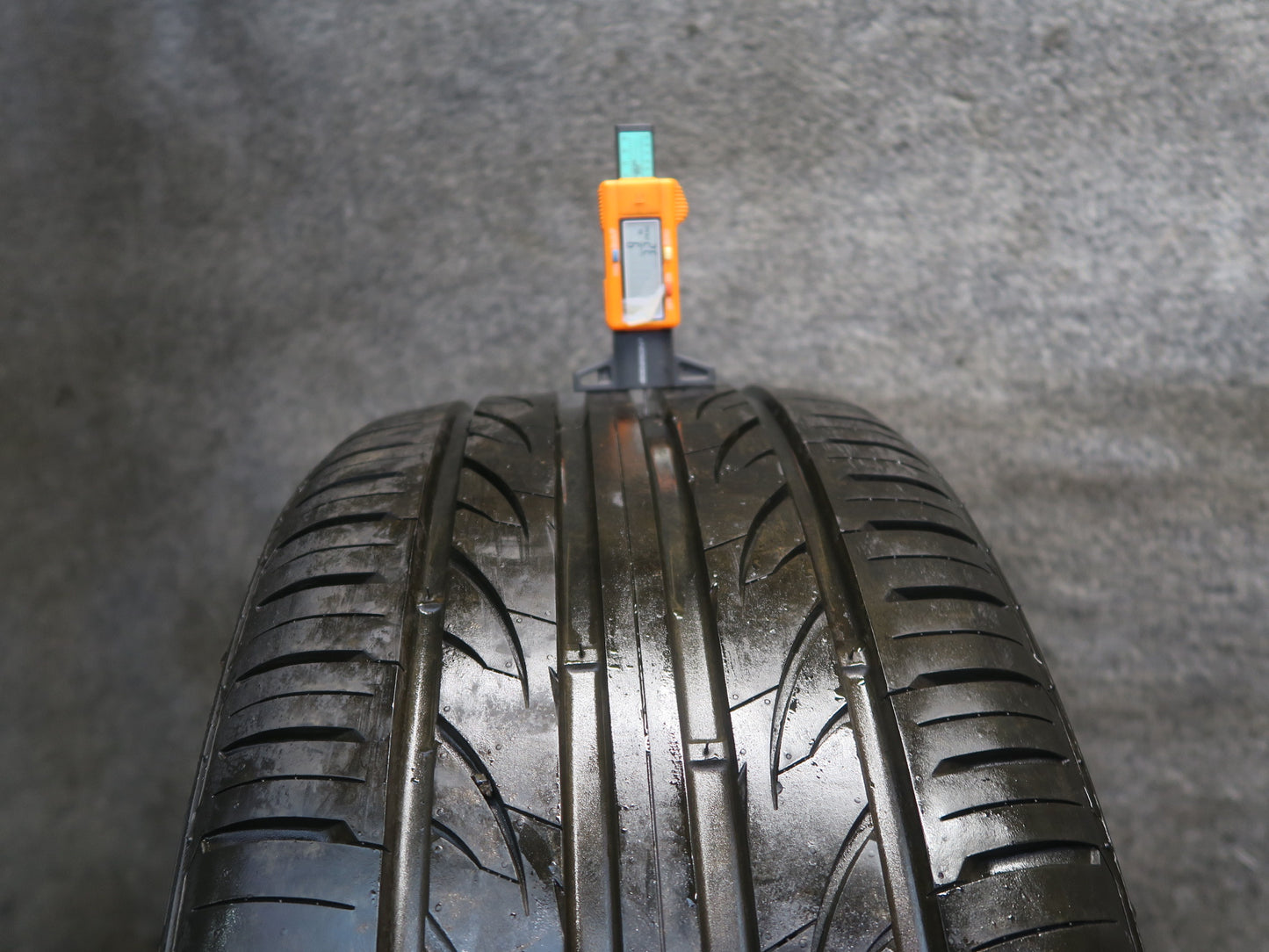 Set of 2 Lexani LX UHP-207 A/S Tire 245/40 R18" 97W M+S 4824 4924 8/32 Tread