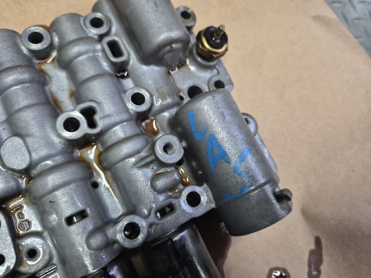 08-09 Lexus UVF46L LS600h L110F Transmission Valev Body Mechatronic OEM