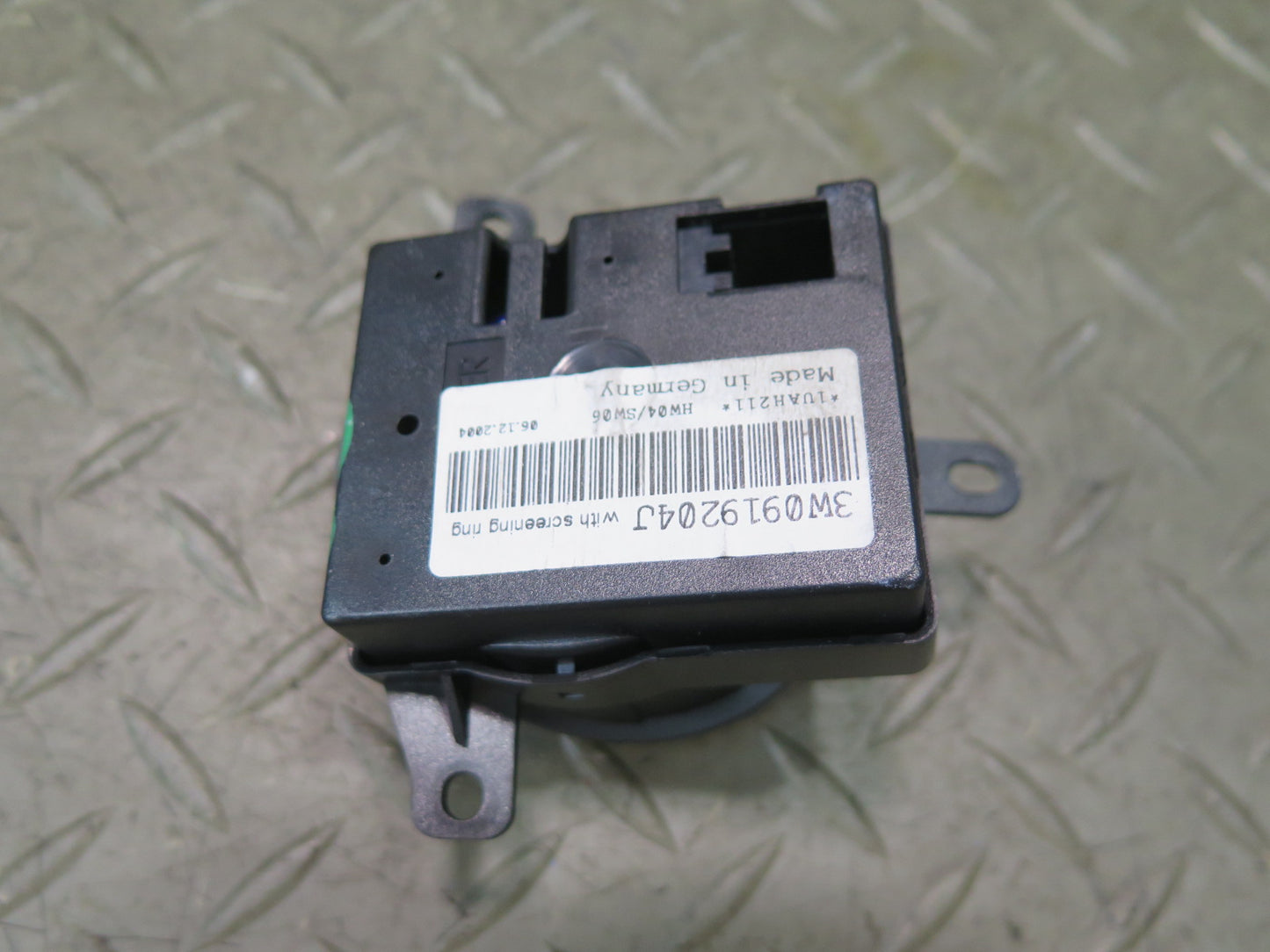 03-10 Bentley Continental GT Dash Center Analog Clock Unit 3W0919204J
