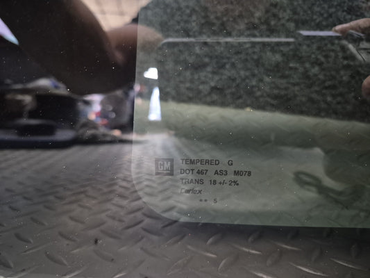 2003-2007 Hummer H2 Rear Right Quarter Glass Window