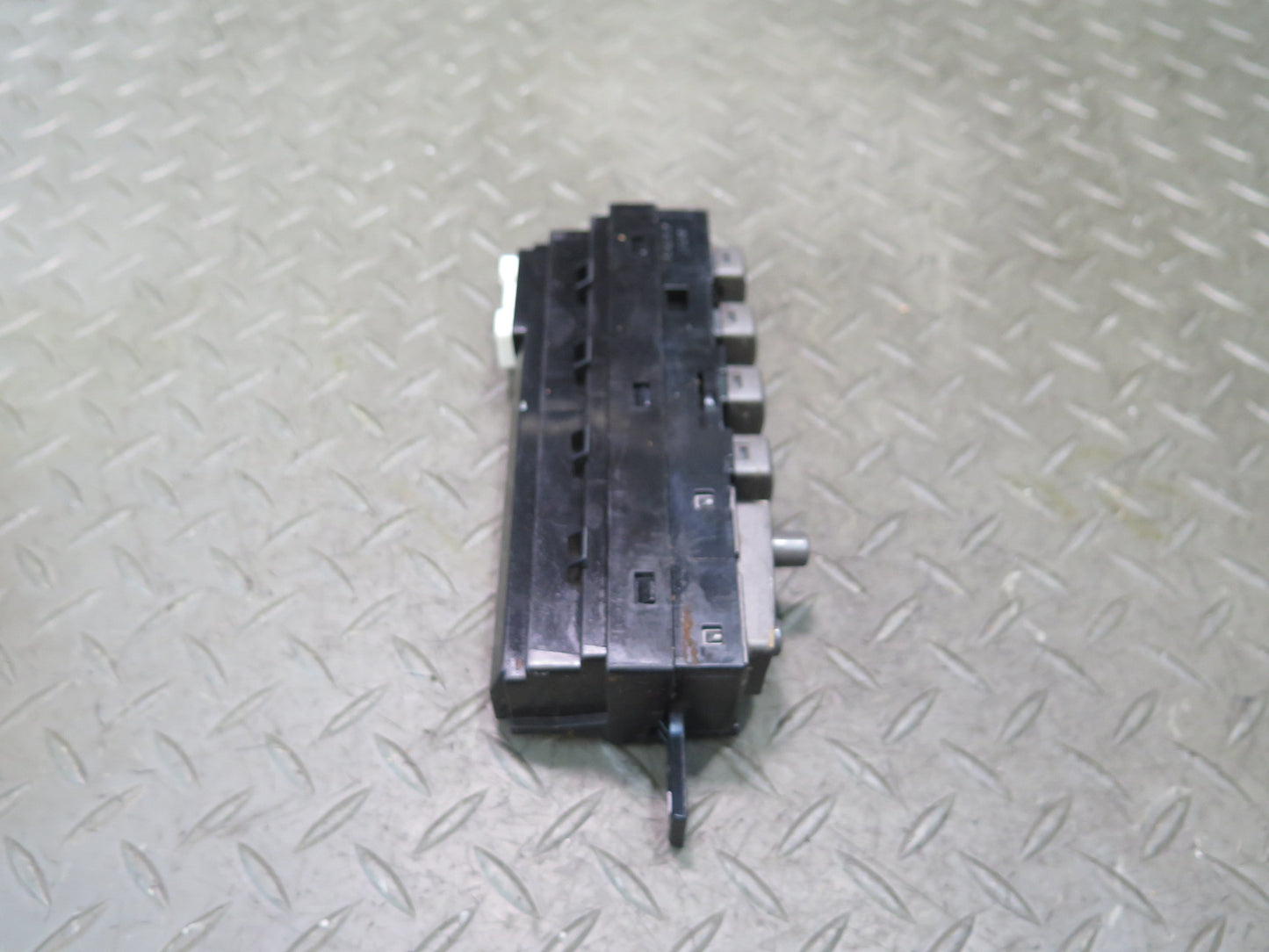 01-06 Lexus UCF30L LS430 Dash Heated Seat VSC Sun Shade Switch Panel OEM