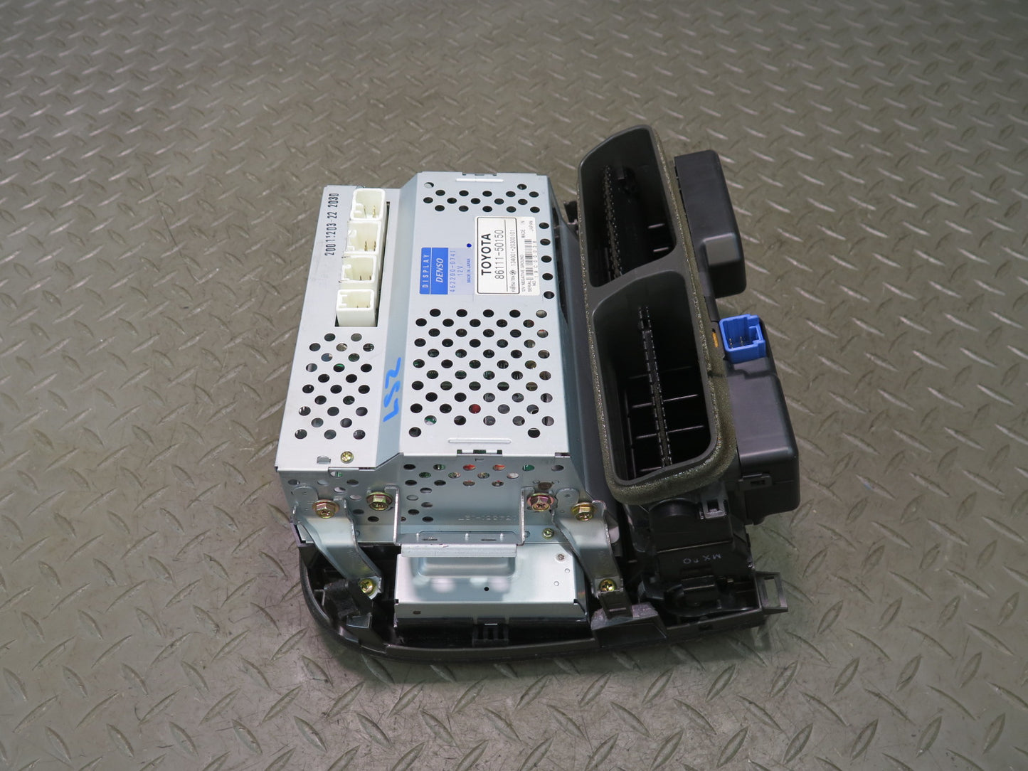 01-03 Lexus UCF30L LS430 GPS Navi DVD Player Control Head Unit 86111-50150 OEM