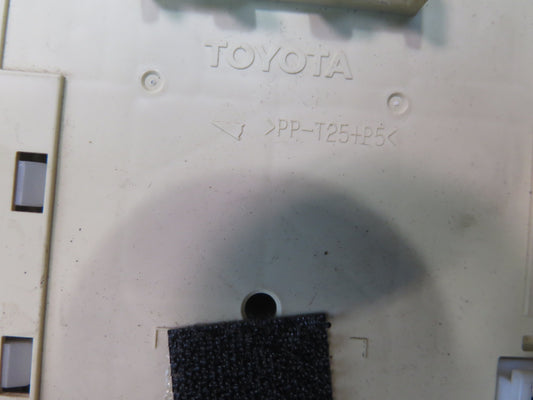 01-03 Lexus UCF30L LS430 Dash Right Fuse Relay Box Module 82730-50101 OEM