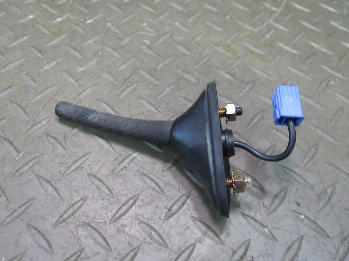 01-06 Lexus UCF30L LS430 Rear Roof Antenna OEM