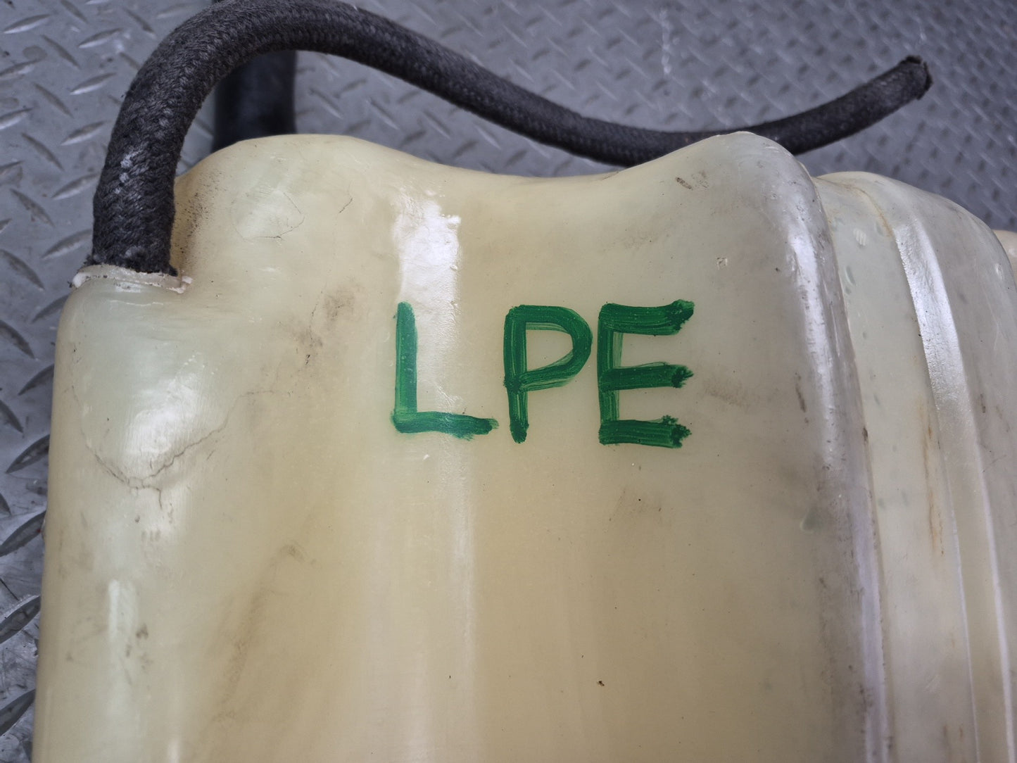1978-1986 Porsche 928 S Windshield Washer Fluid Reservoir Bottle Tank W/ Pump