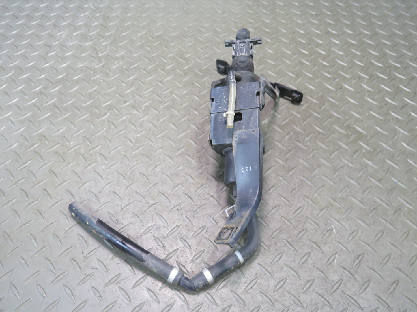 01-03 Lexus UCF30L LS430 Left Headlight Washer Pump Nozzle Actuator OEM