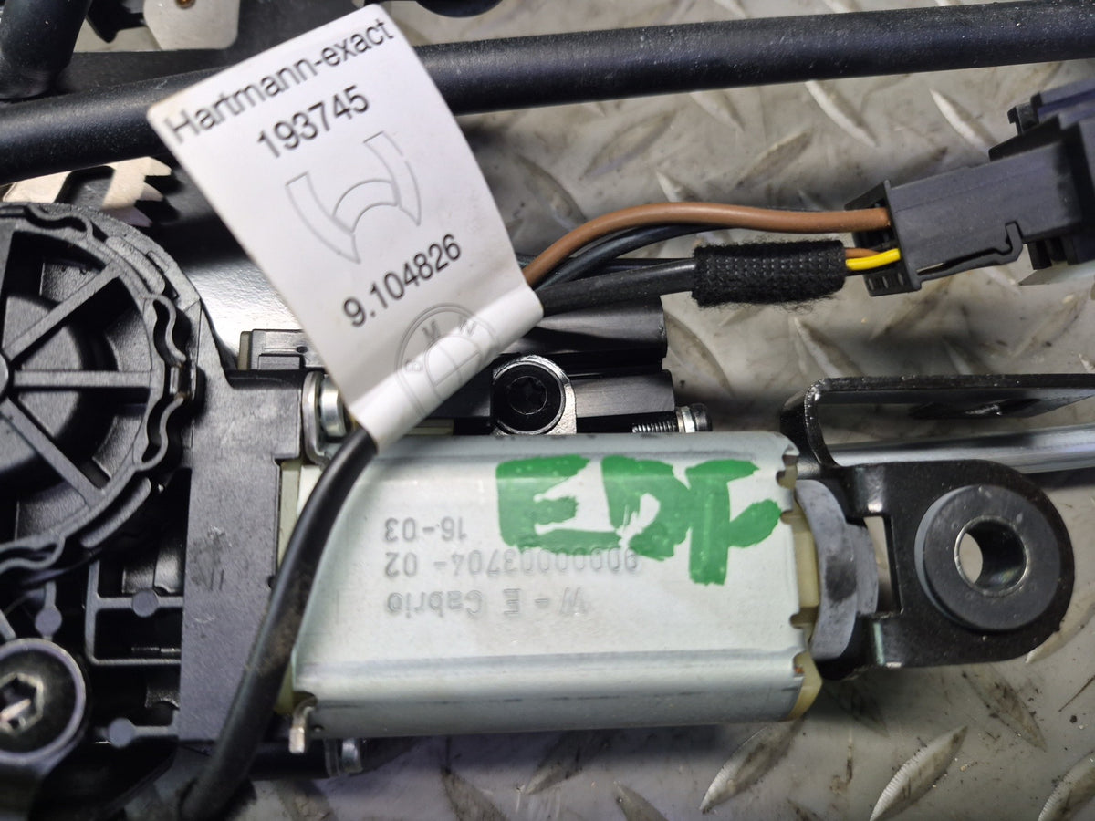 2015-2020 BMW F33 F83 M4 Convertible Folding TOP Roof Lock Latch Motor Assembly