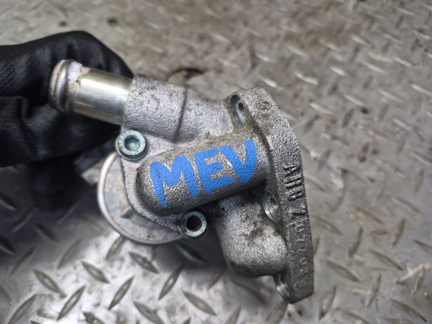 01-03 VW Eurovan T4 2.8L EGR Combi Valve w Bracket OEM