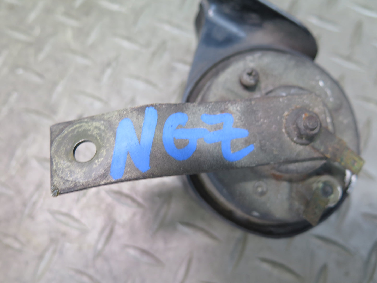 03-09 Nissan Z33 350Z Set of 2 High & Low Tone Note Pitch Horn Signal OEM
