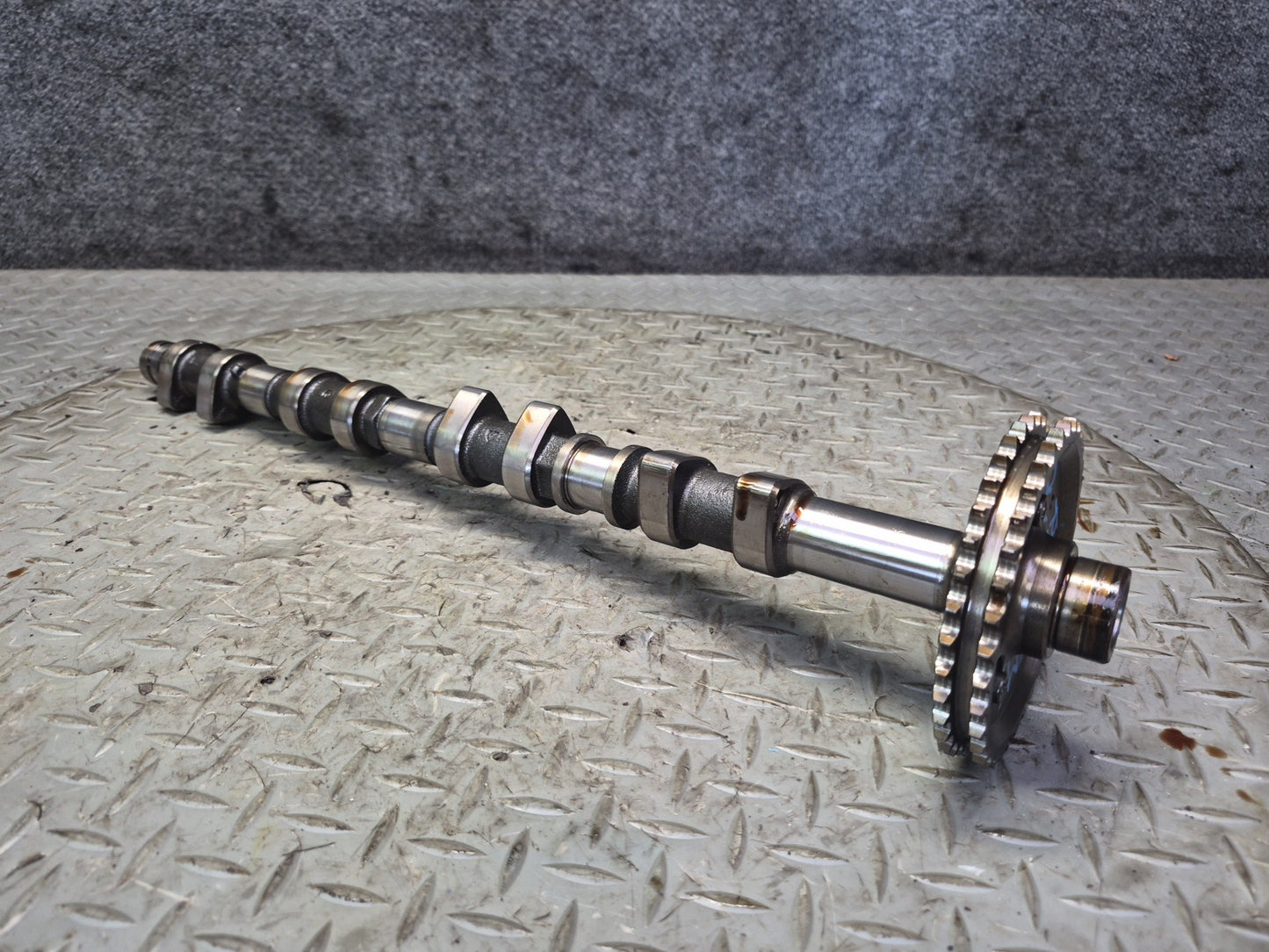 90-95 Mercedes W140 S500 5.0L 119.702 Right Intake & Exhaust Camshaft Set OEM