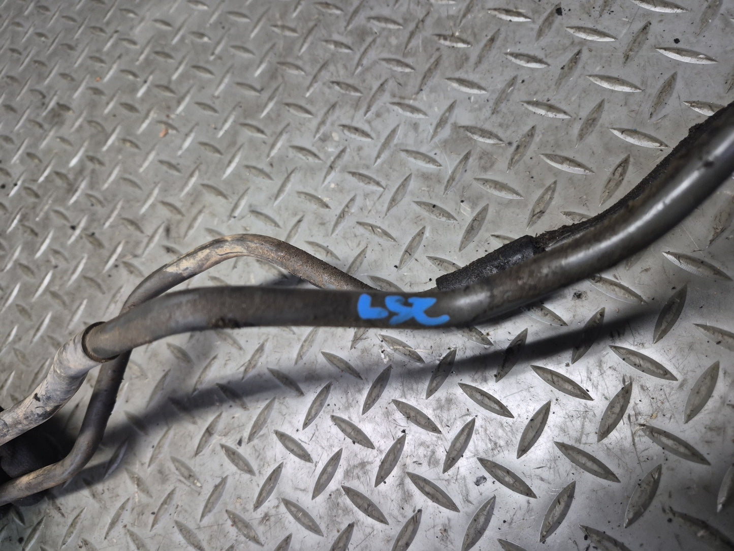 01-03 Lexus UCF30L LS430 Set of 2 A/T Automatic Transmission Hose Pipe Line OEM
