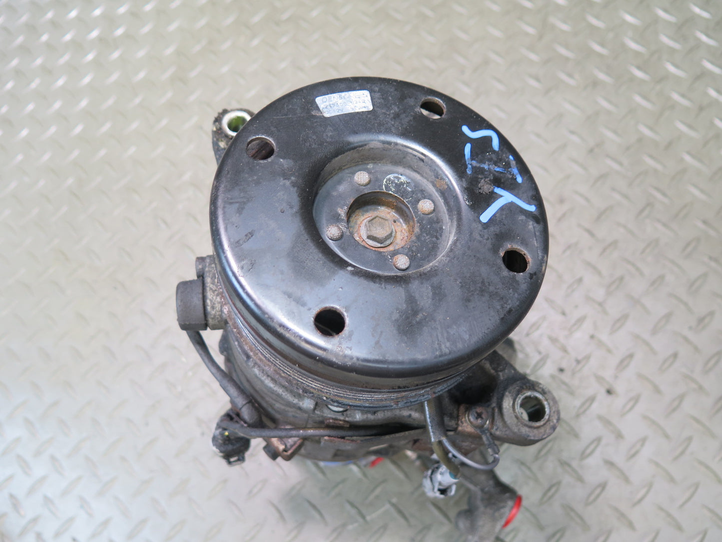 01-05 Lexus JCE10L IS300 A/C Air Conditioning Compressor OEM