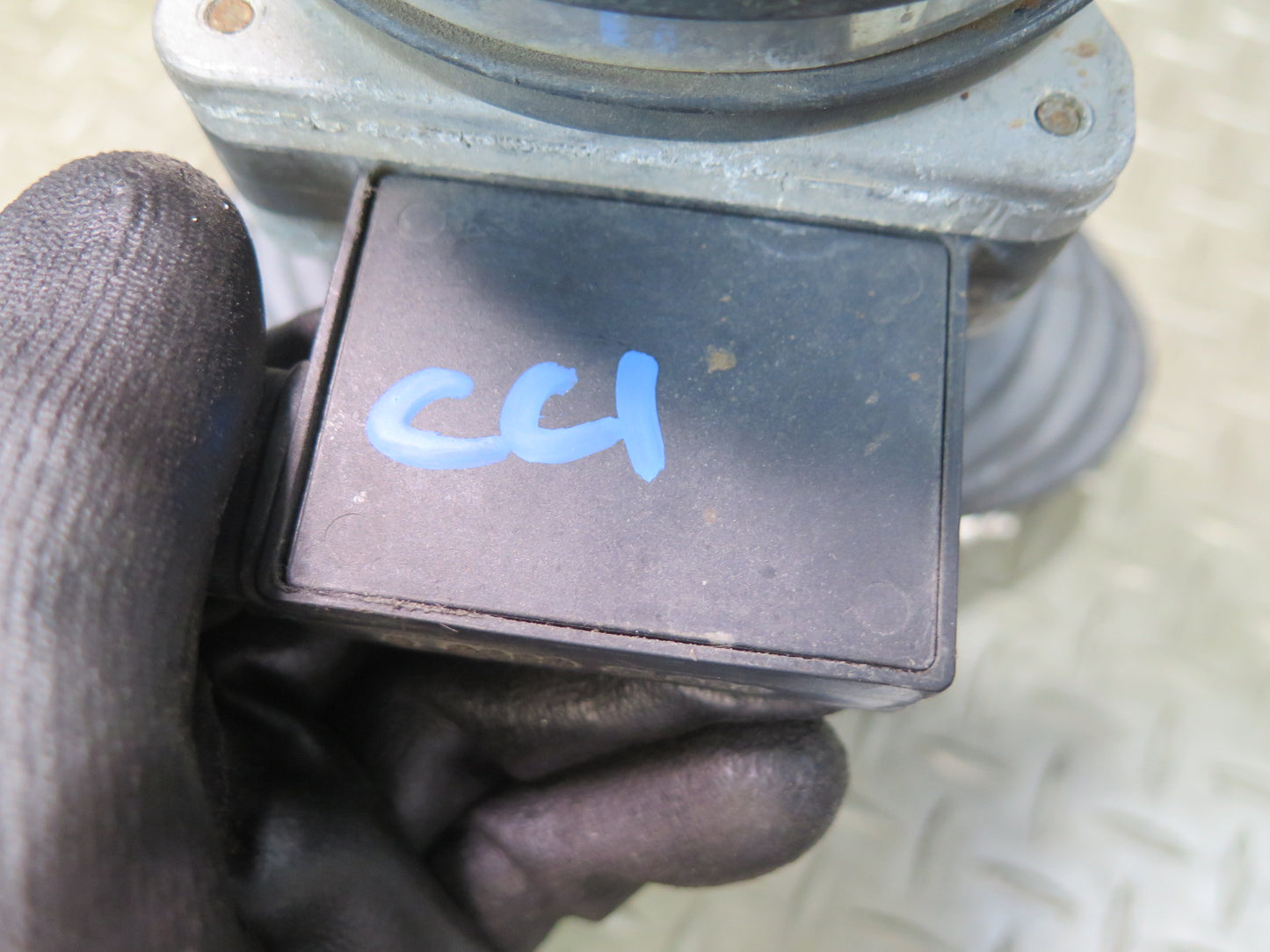 94-96 Chevrolet Corvette C4 Mass Air Flow Meter MAF Sensor w Air Ducts OEM