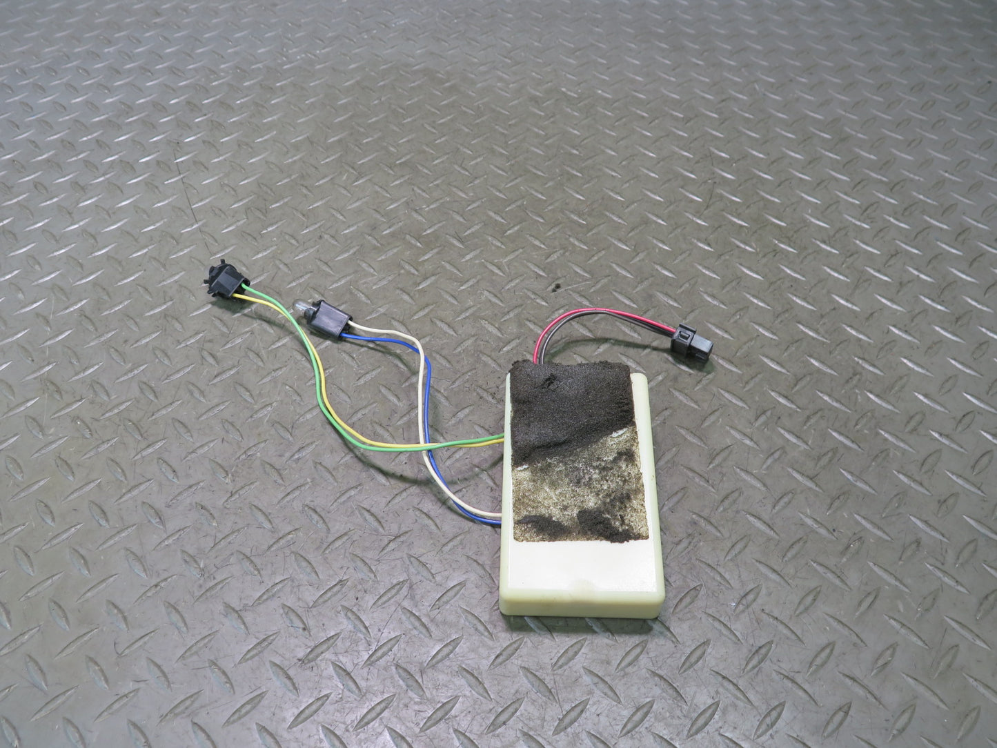 93-96 Chevrolet Corvette C4 TPMS Tire Pressure Sensor Module 10161858 OEM