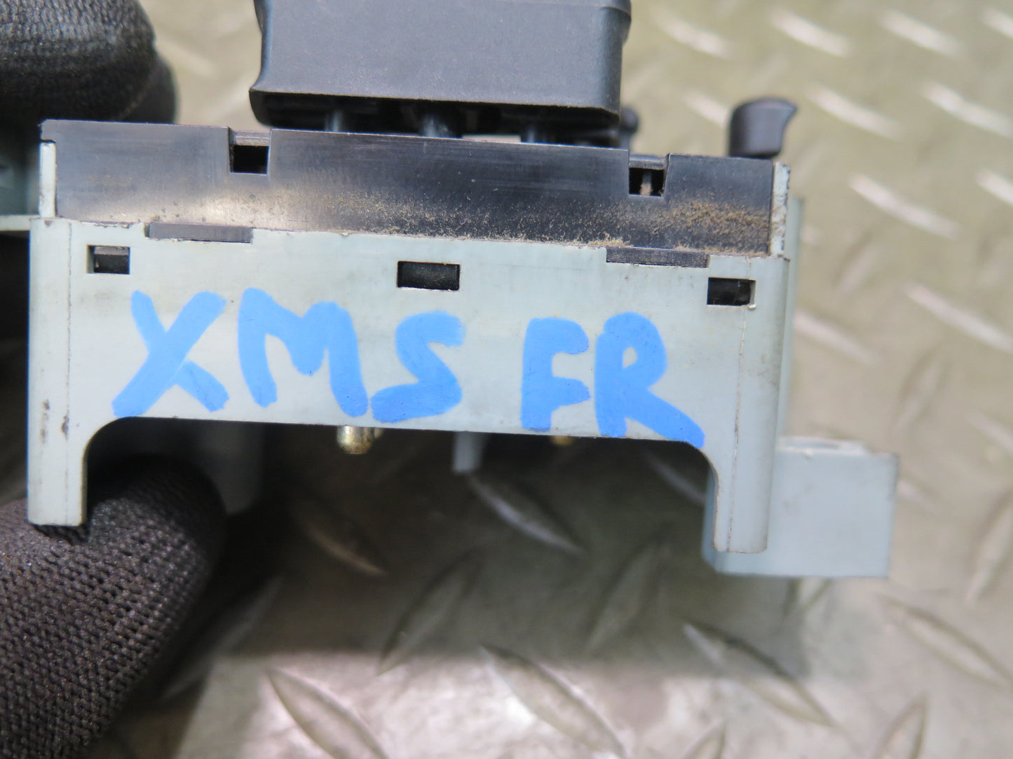 86-91 Mercedes W126 560SEL Front Right Pass Seat Adjustment Memory Switch OEM