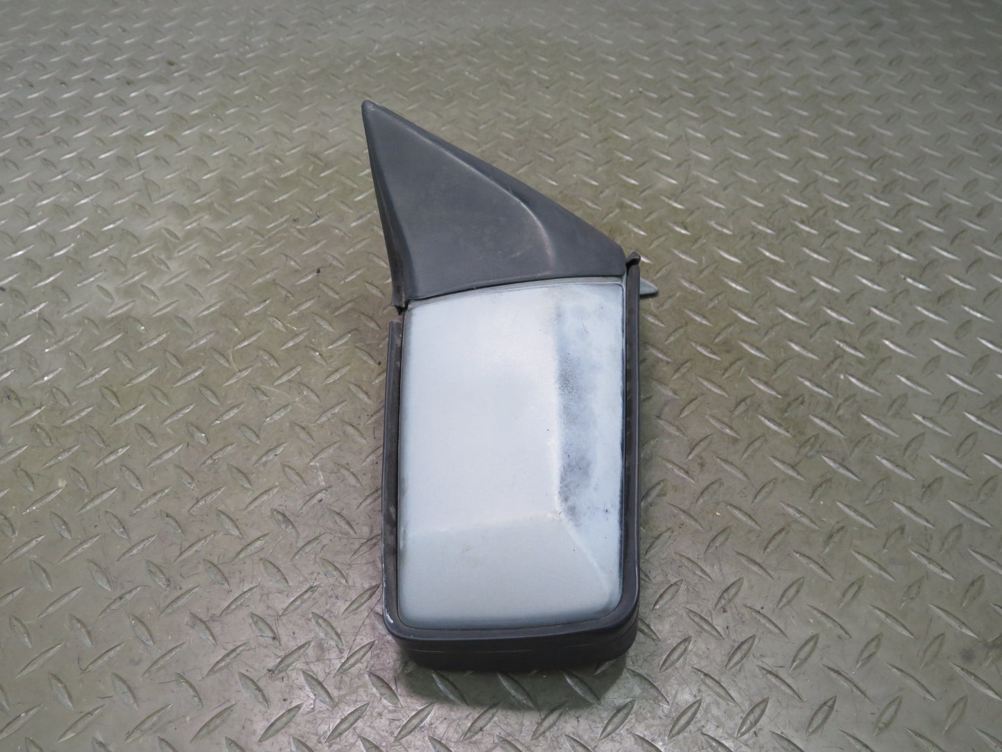 86-91 Mercedes W126 Left Door Exterior Side View Heat Mirror Glass Discoloration