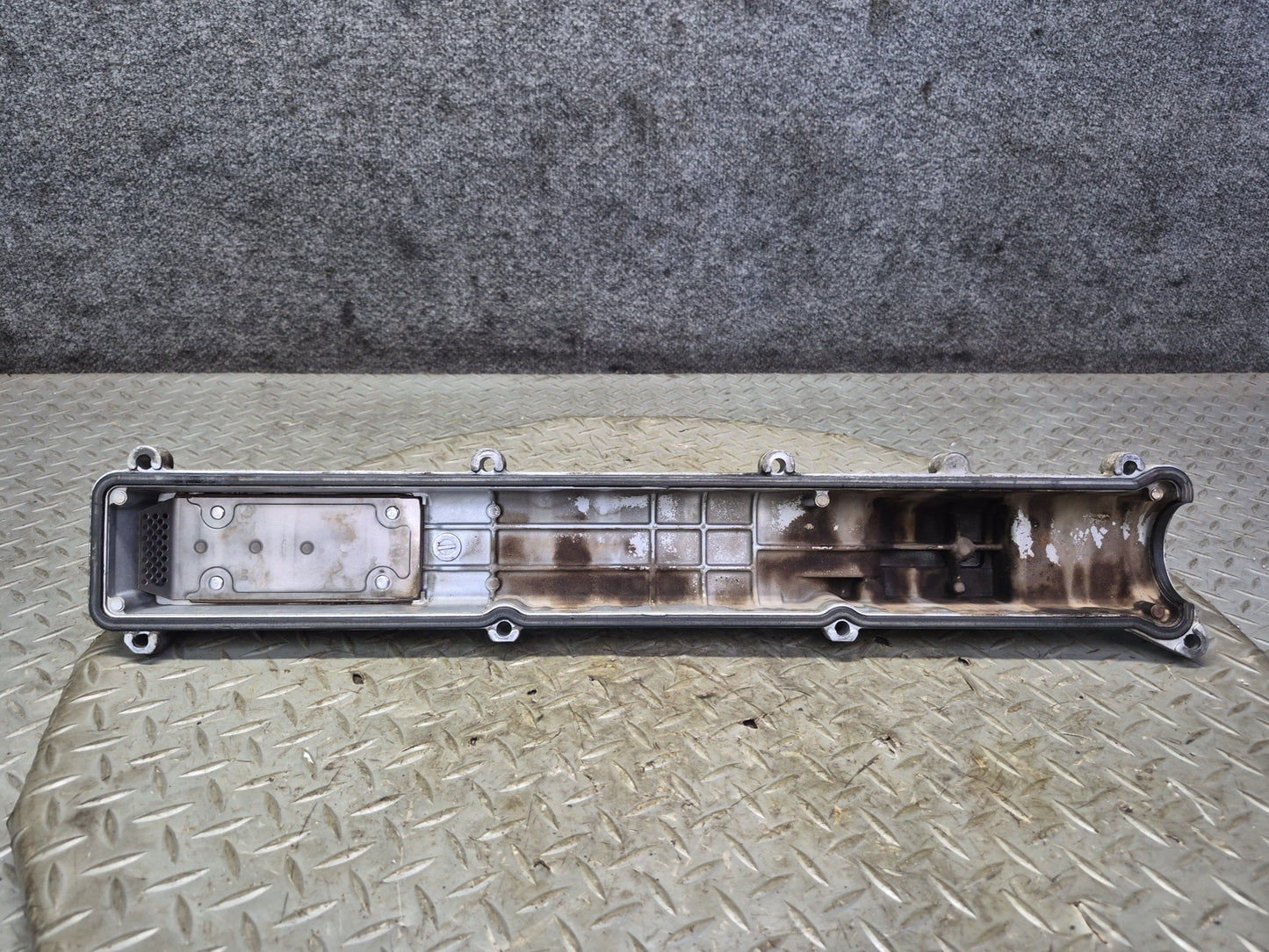 01-05 Lexus JCE10L IS300 3.0L 2JZGE Vvt-i Set of 2 Engine Valve Cover OEM