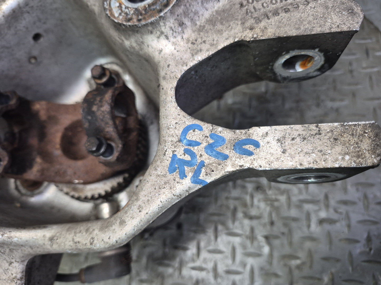 91-96 Chevrolet Corvette C4 Rear Left Spindle Knuckle Wheel Hub Bearing OEM
