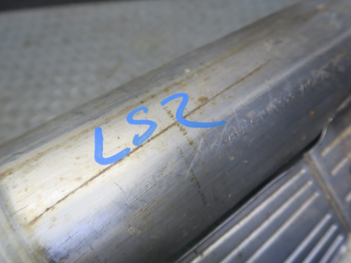 01-06 Lexus LS430 UCF30L Center Exhaust Pipe OEM